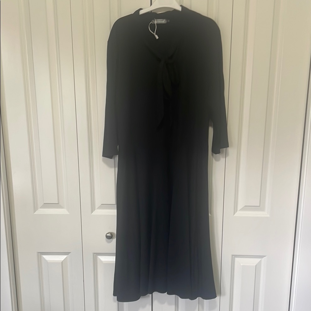 Bedoar Black Dress